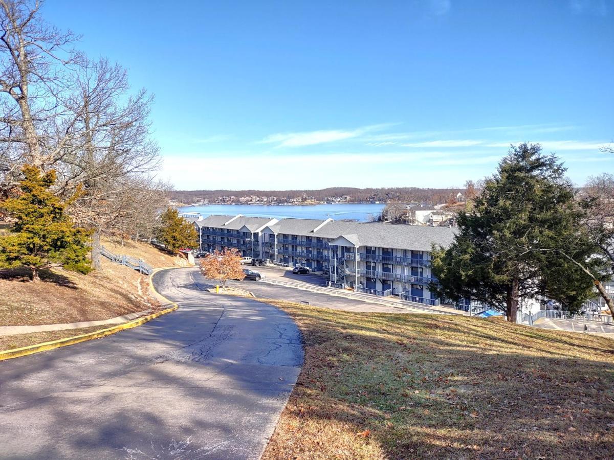 B Lakefront! Remodeled, Boat Slip, Patio Views, Pool, Boat Ramp, Wifi Osage Beach Exteriér fotografie