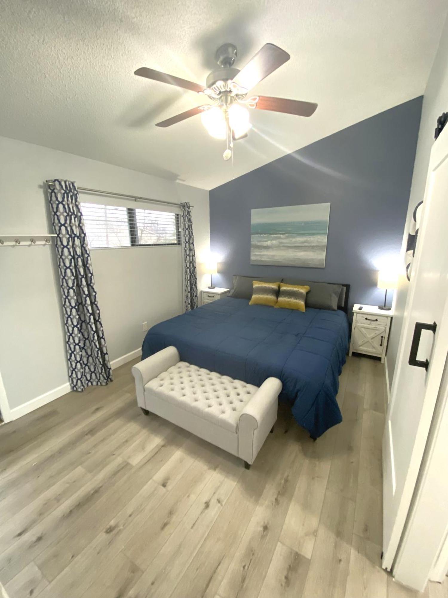 B Lakefront! Remodeled, Boat Slip, Patio Views, Pool, Boat Ramp, Wifi Osage Beach Exteriér fotografie