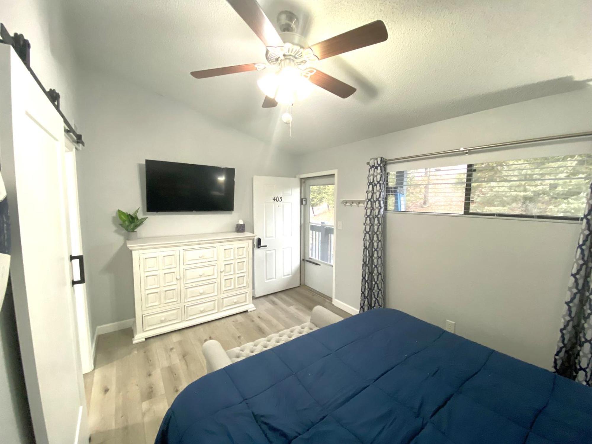 B Lakefront! Remodeled, Boat Slip, Patio Views, Pool, Boat Ramp, Wifi Osage Beach Exteriér fotografie