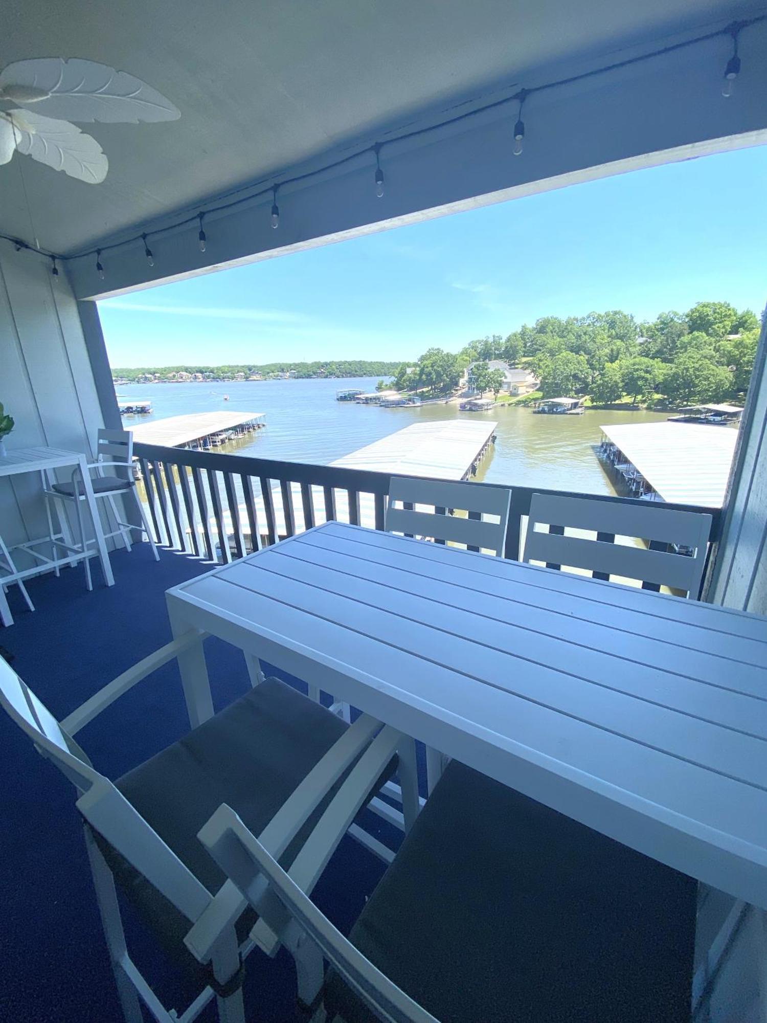 B Lakefront! Remodeled, Boat Slip, Patio Views, Pool, Boat Ramp, Wifi Osage Beach Exteriér fotografie