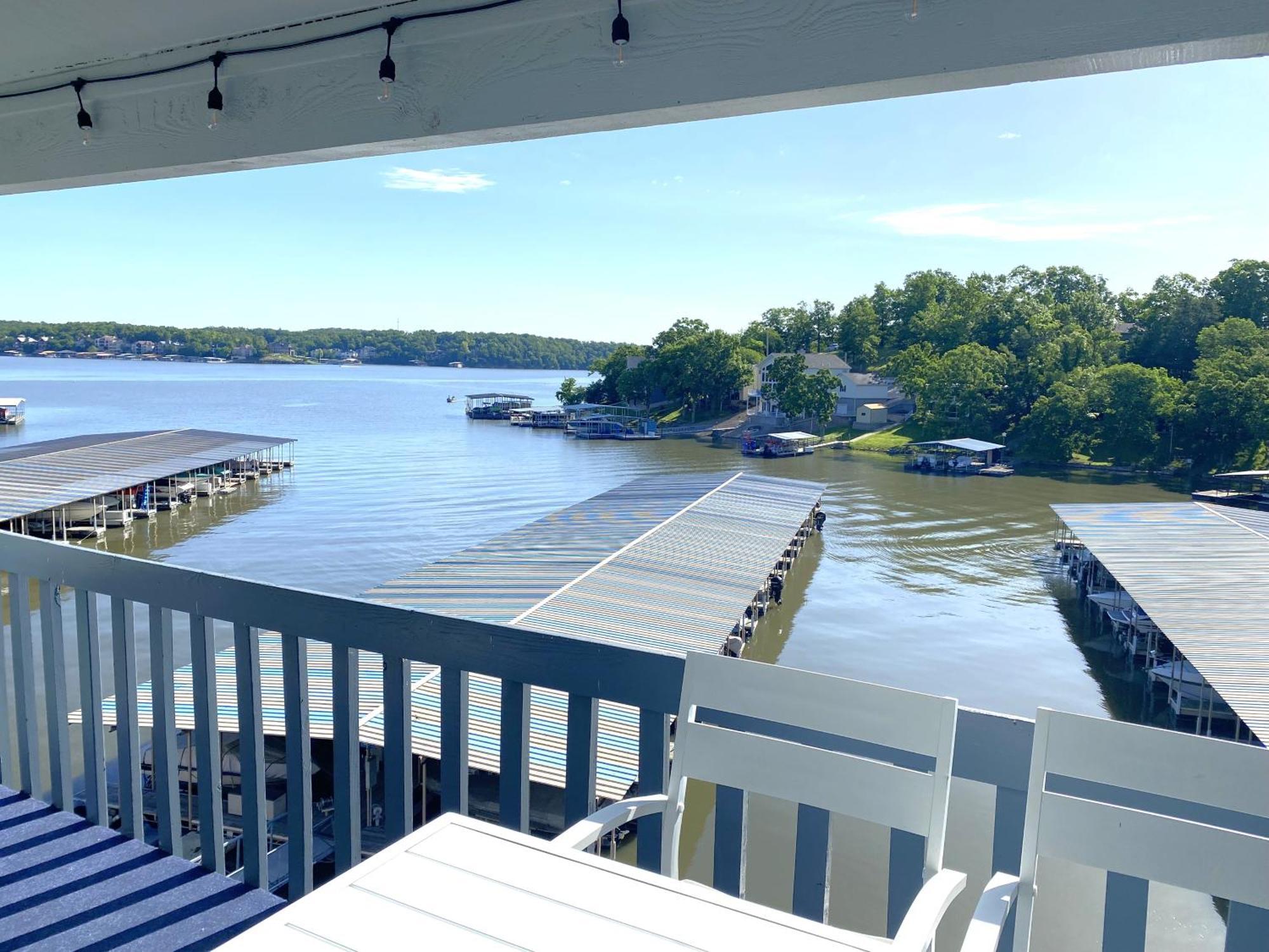 B Lakefront! Remodeled, Boat Slip, Patio Views, Pool, Boat Ramp, Wifi Osage Beach Exteriér fotografie