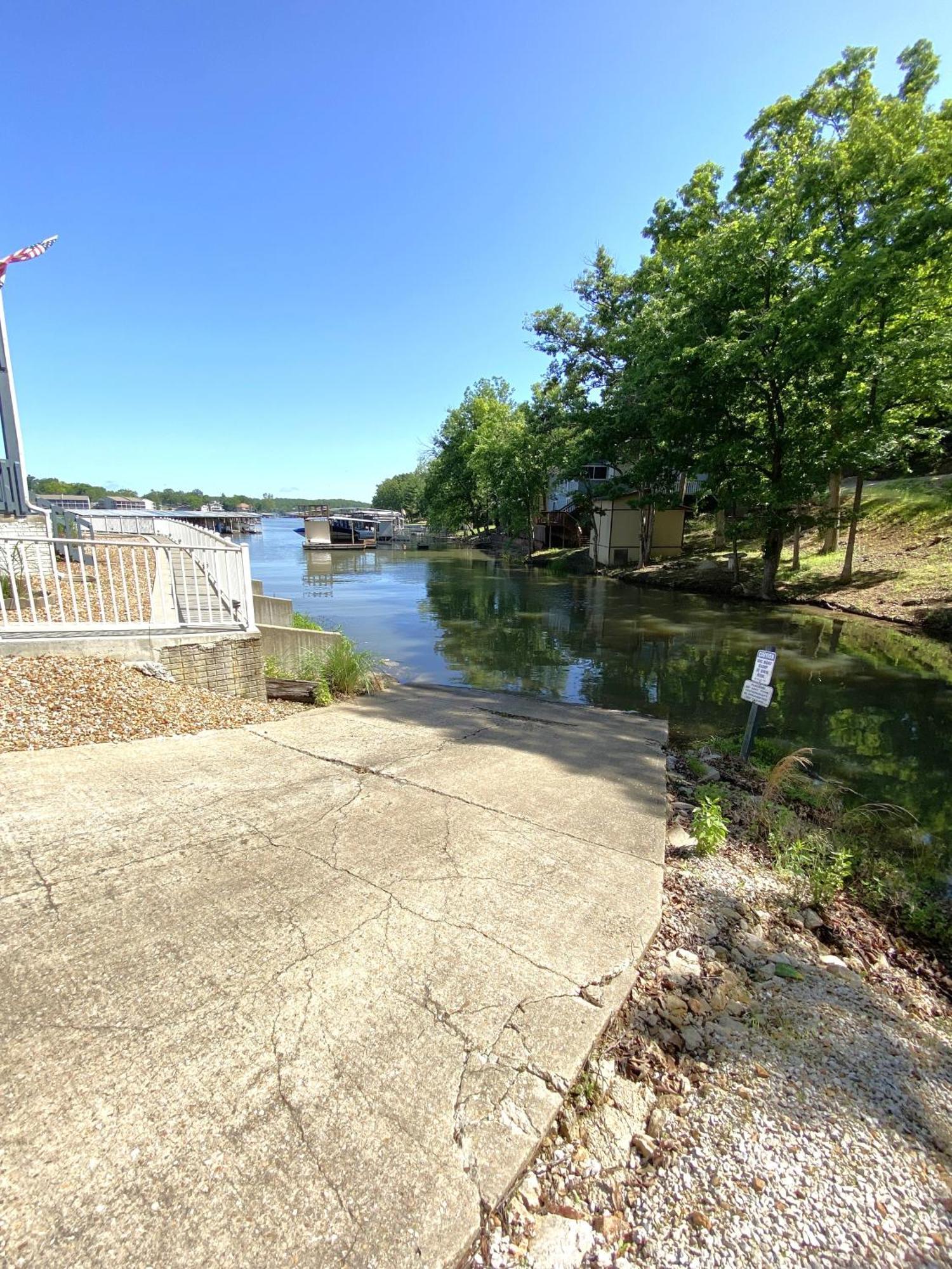 B Lakefront! Remodeled, Boat Slip, Patio Views, Pool, Boat Ramp, Wifi Osage Beach Exteriér fotografie